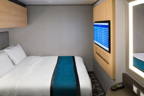 RCI Harmony of the Seas, Studio Interior.jpg